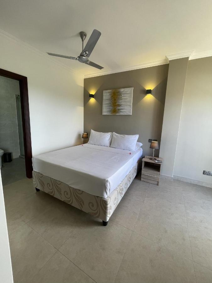 B Holiday Apartments Бо Валон Екстериор снимка